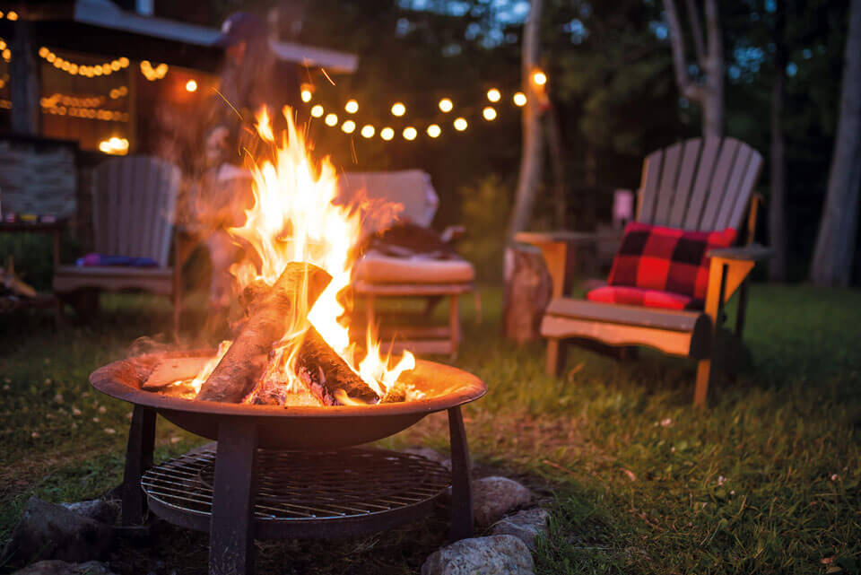 Große Schwedenfeuer als Kochklötze in Warendorf für Kochen und Braten im Garten, beim Camping und im Freien